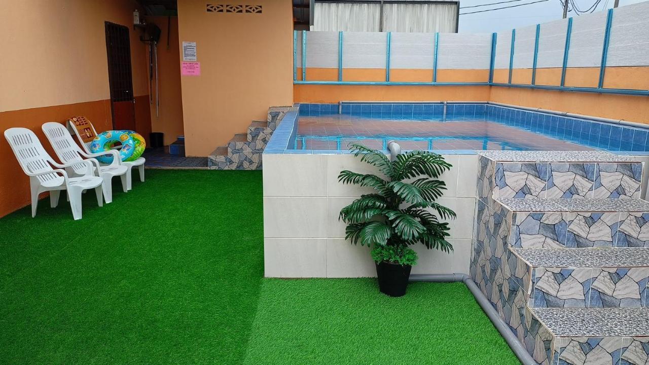 Ns Homestay Private Pool Tanah Merah  Bagian luar foto